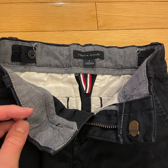 Tommy Hilfiger boys chino pants size 4 - Picture 3 of 3